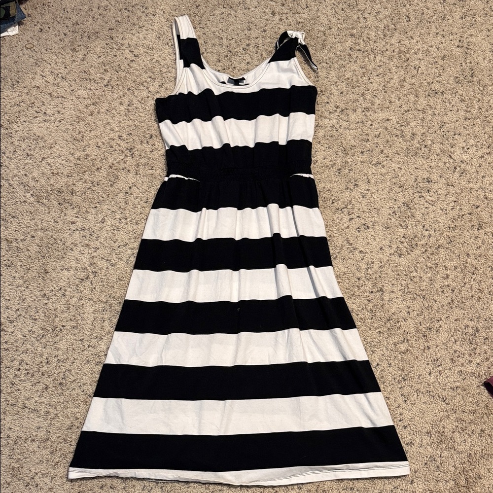 Who What Wear Black and White Striped Midi Dress